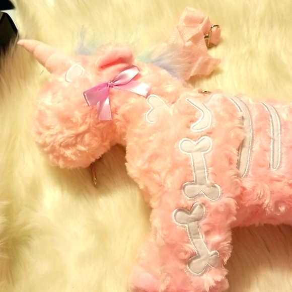 🐰UNISKELTON 🐰Plush Purse (Pink & White) - Picture 13 of 14